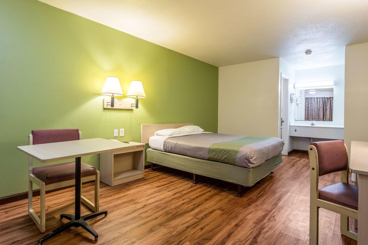 Motel 6 Chattanooga East Kültér fotó