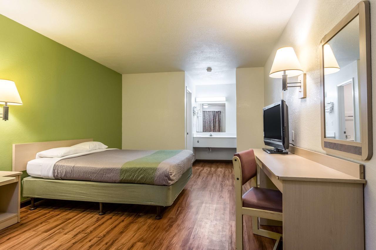 Motel 6 Chattanooga East Kültér fotó