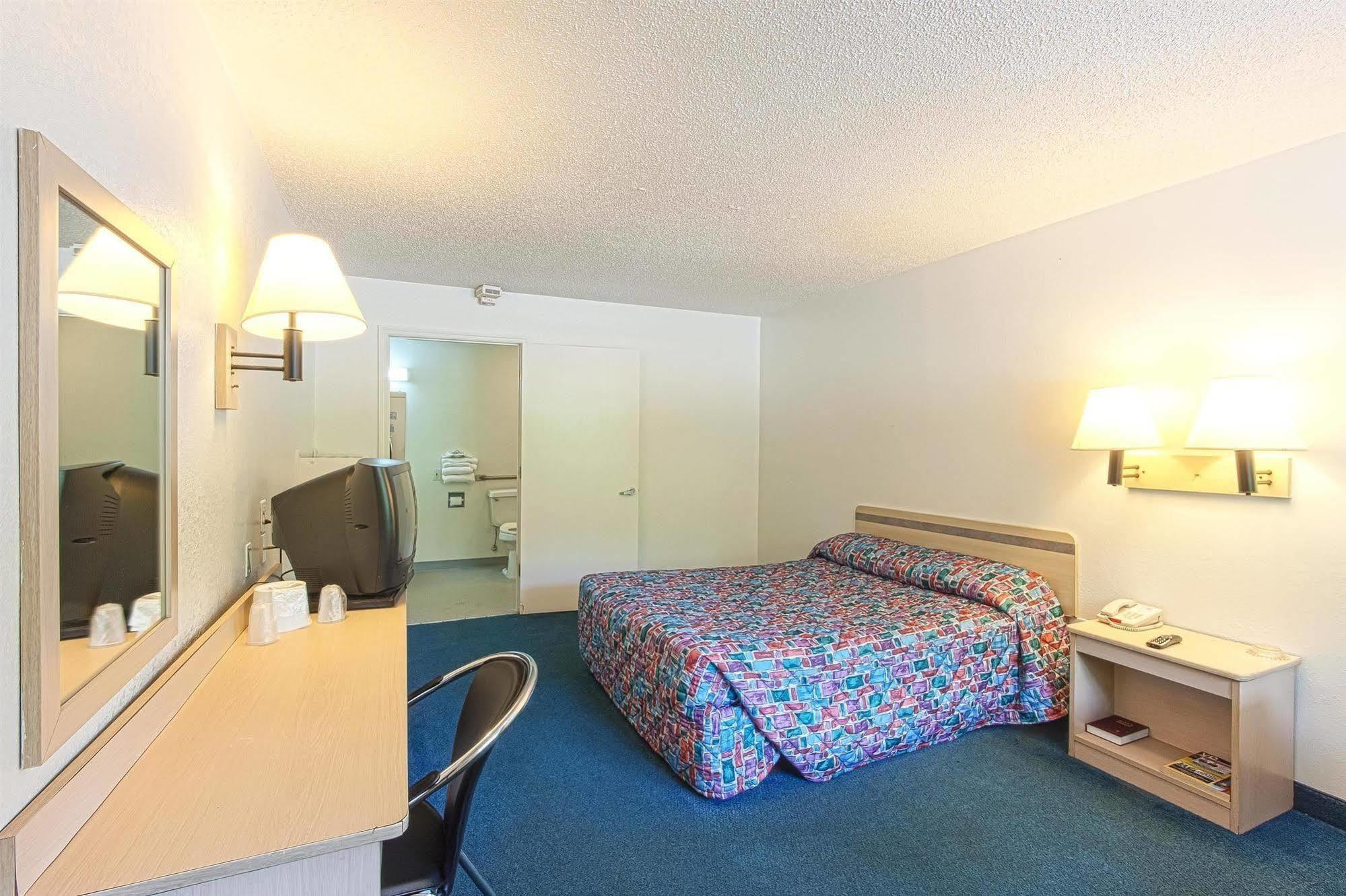 Motel 6 Chattanooga East Kültér fotó